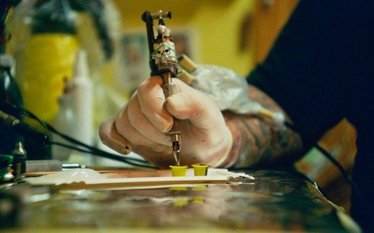 Historia de las máquinas de tatuar | DNA Ink Tattoo Studio